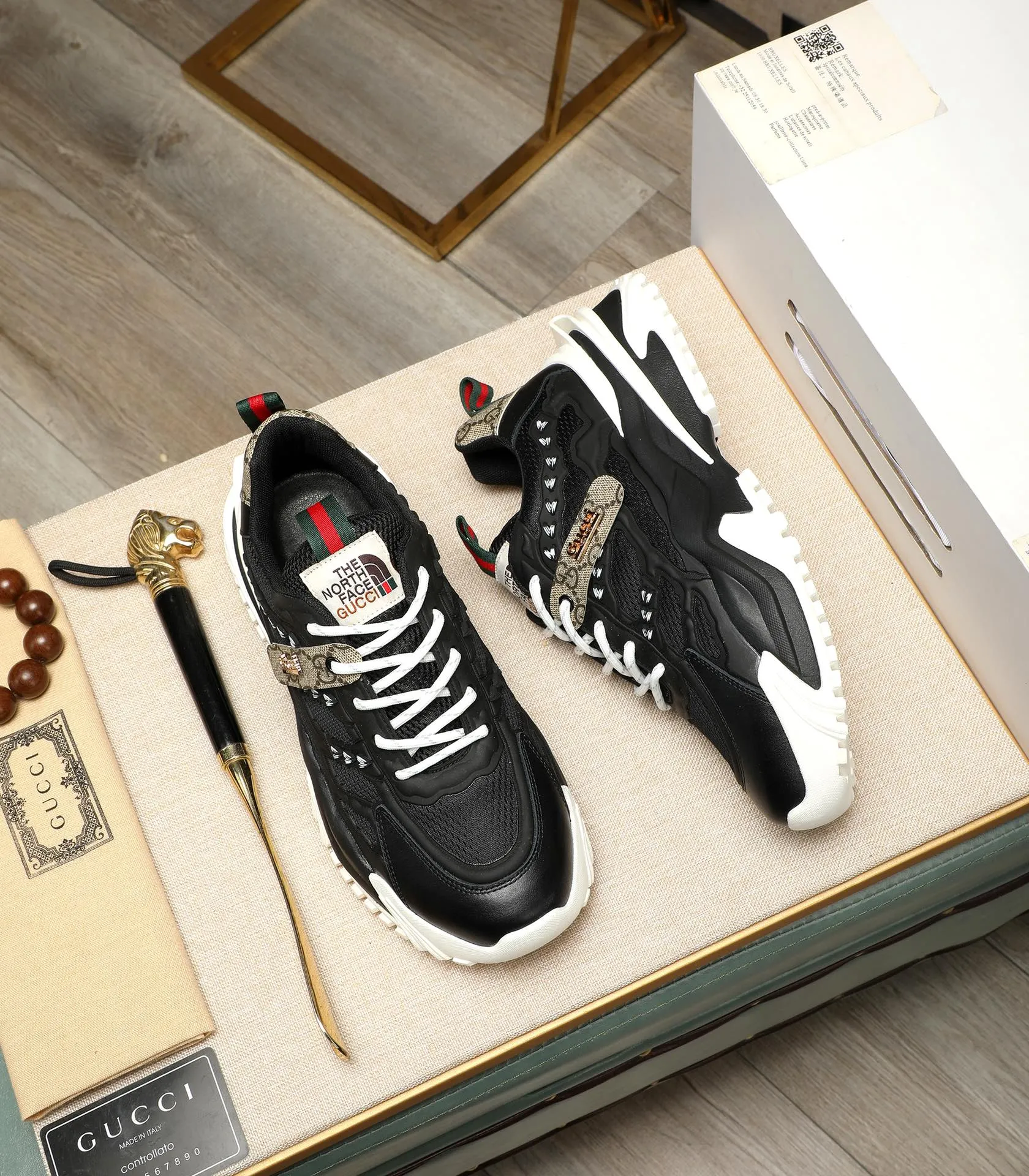 Men's men's shoes💰520 GUCCI🔍🔍2024 latest model Available at the same time at the counter, original calfskin imported from Italy, mesh lining, exquisite workmanship (high-end, extravagance, and class), soles: original soles specially provided by the original factory, ⚠Exclusive double-layer movable molded soles are super comfortable⚠, real photos🎬The real ones are better🔍🔍"High quality·Follow the order" code number 38-44